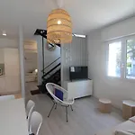 Vela Deluxe *