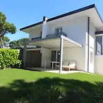 Vela Deluxe Villa